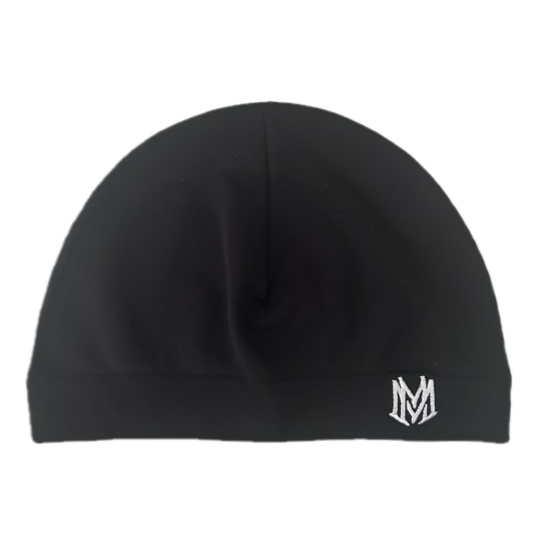 Running Gear Hat - Тонкая эластичная шапка-бини с вышивкой буквы